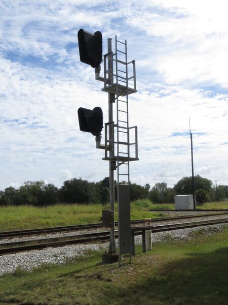 Datei:Railway.Signal.Plant.City.4.jpg